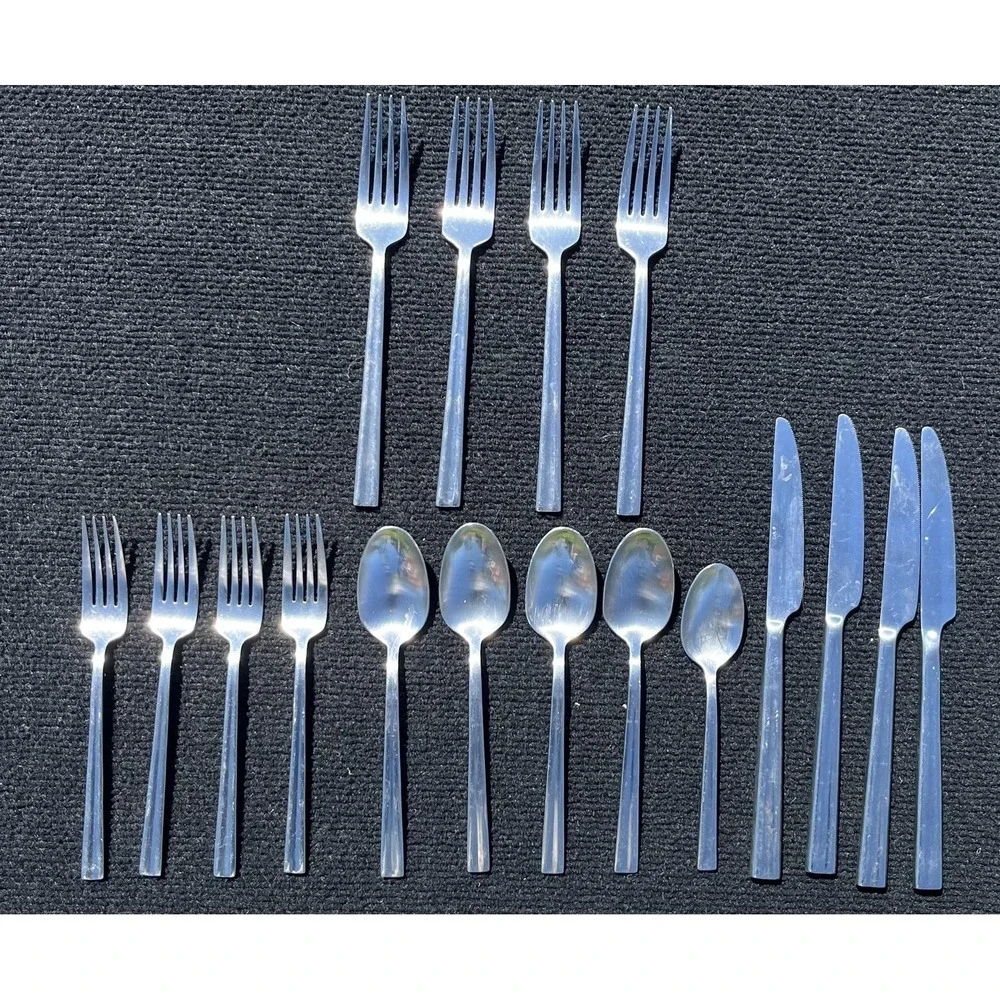 Oneida Stainless Steel Flatware Set 17pc Smooth Handle Modern Silverware‎ 90-214
